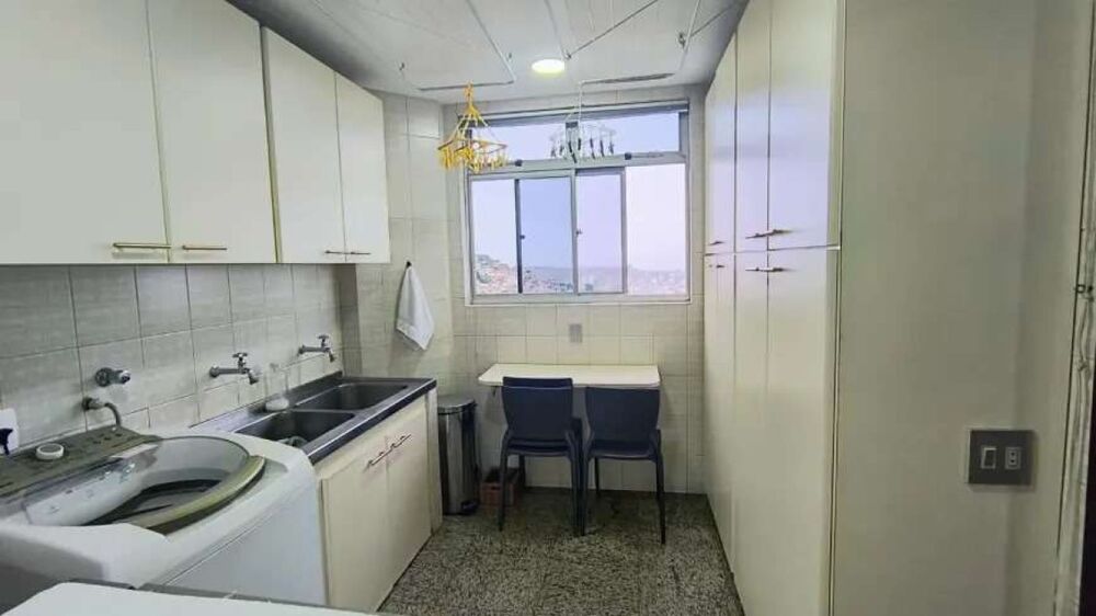 Apartamento à venda com 4 quartos, 200m² - Foto 6