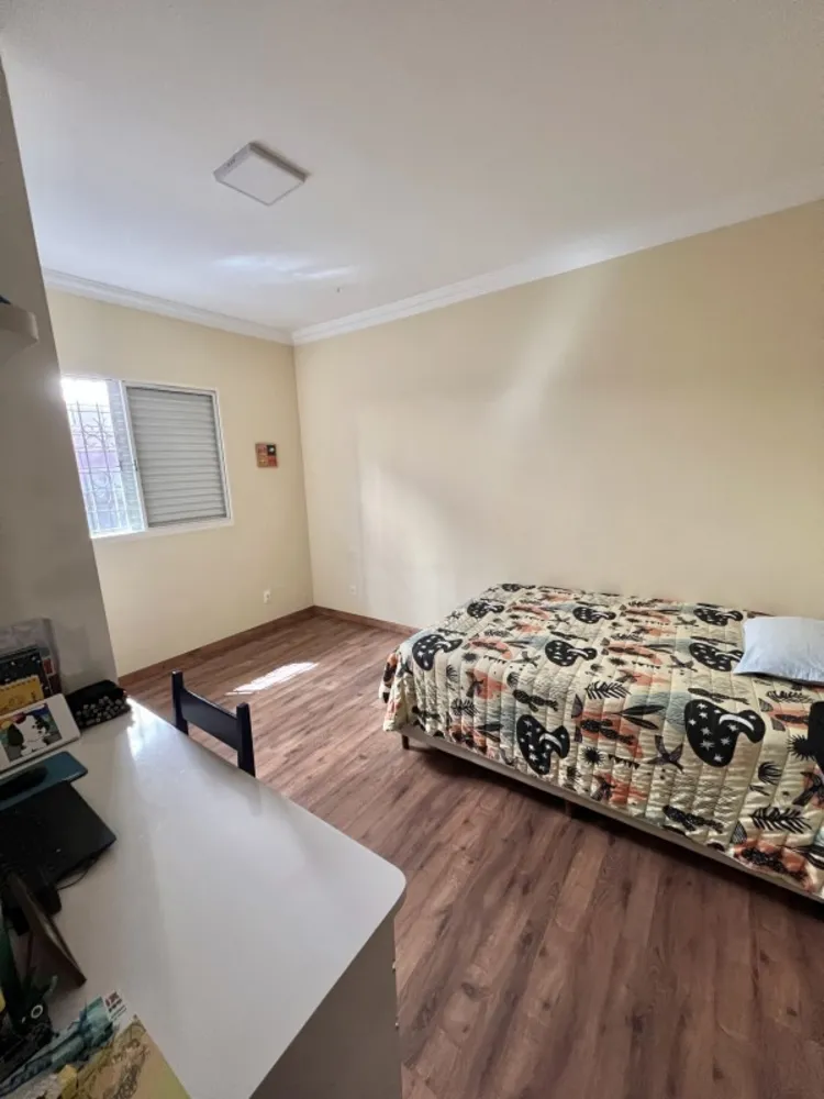 Casa, 4 quartos, 300 m² - Foto 17