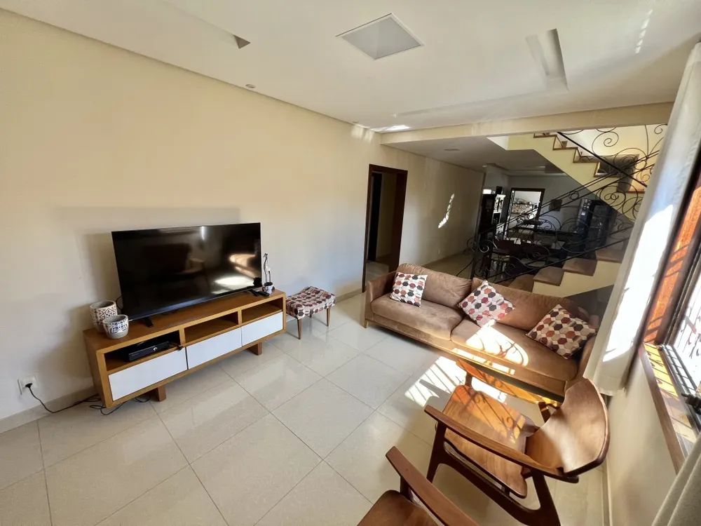 Casa, 4 quartos, 300 m² - Foto 3