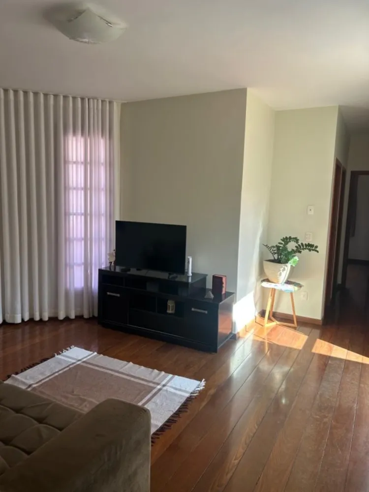 Casa, 4 quartos, 316 m² - Foto 3