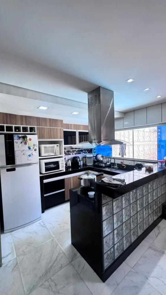 Casa, 3 quartos, 265 m² - Foto 7