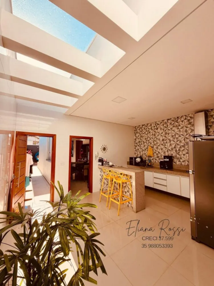 Casa, 3 quartos, 168 m² - Foto 1