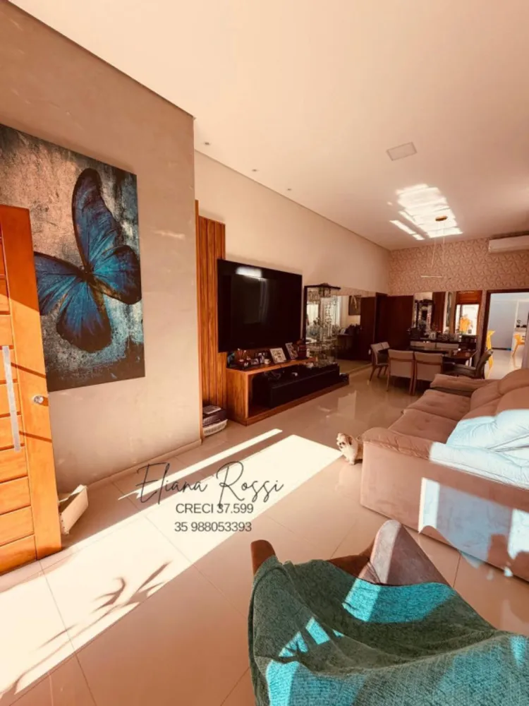 Casa, 3 quartos, 168 m² - Foto 1