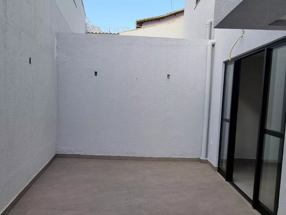 Casa à venda com 3 quartos, 145m² - Foto 7