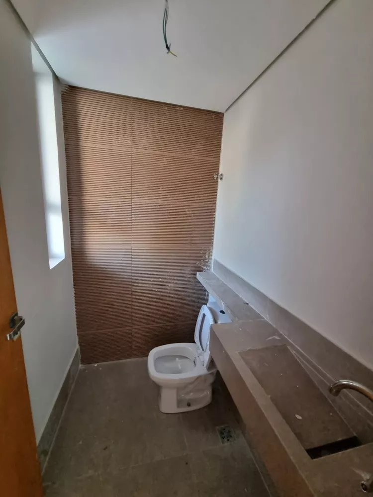 Casa à venda com 3 quartos, 145m² - Foto 3