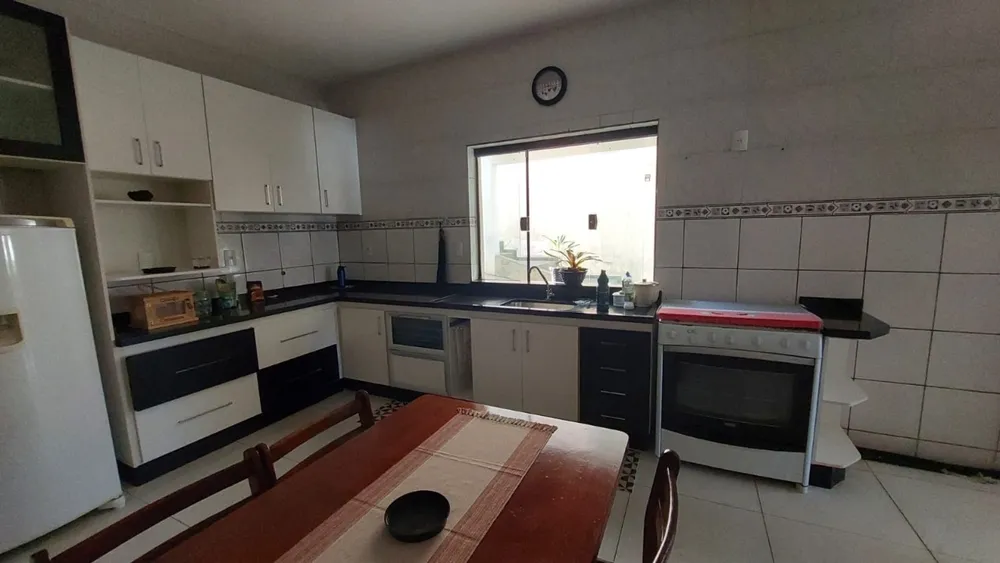 Casa, 3 quartos, 244 m² - Foto 9