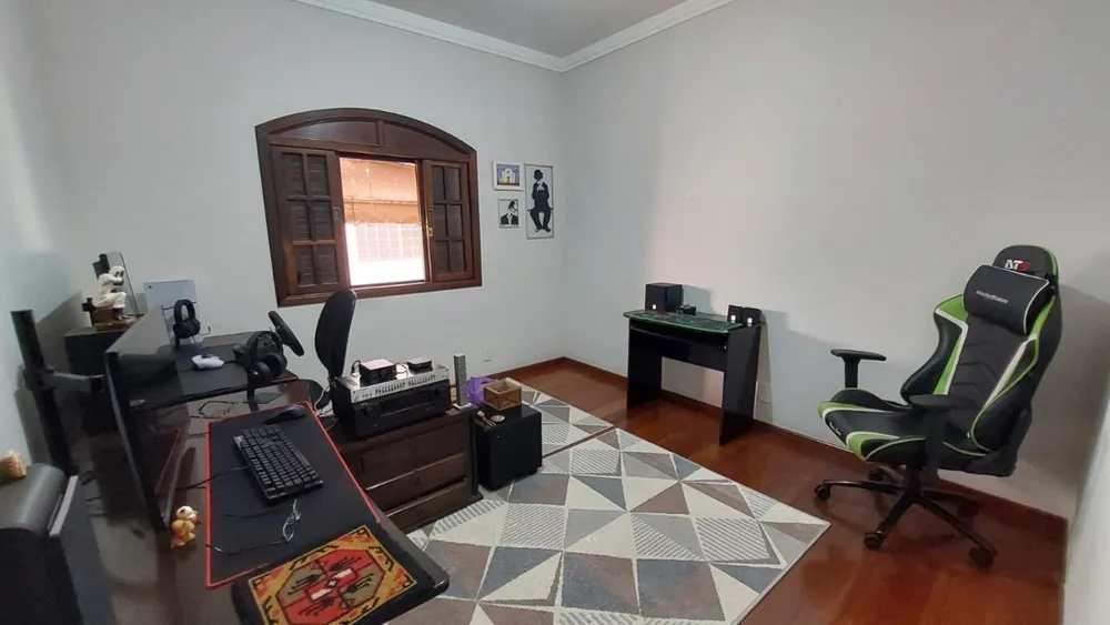 Casa, 3 quartos, 244 m² - Foto 4