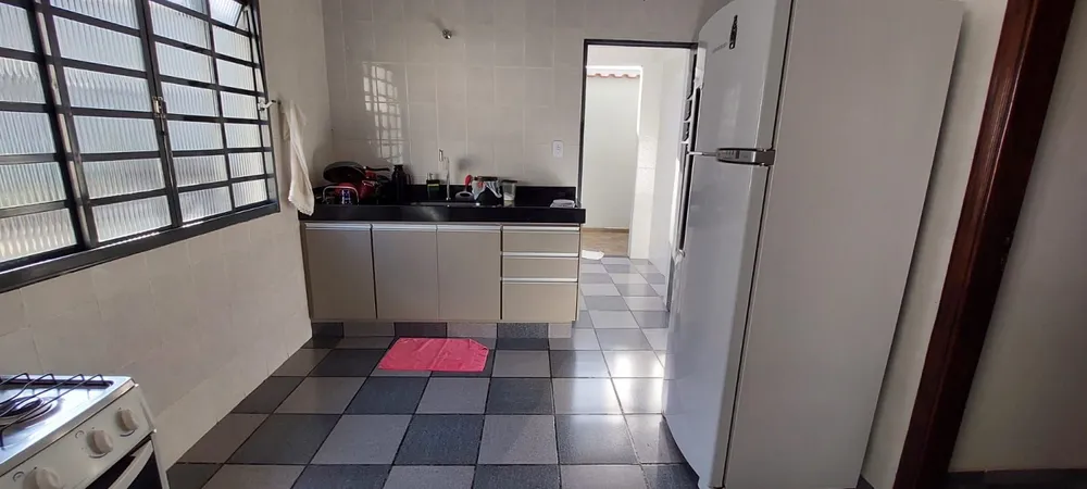 Casa, 3 quartos, 286 m² - Foto 2