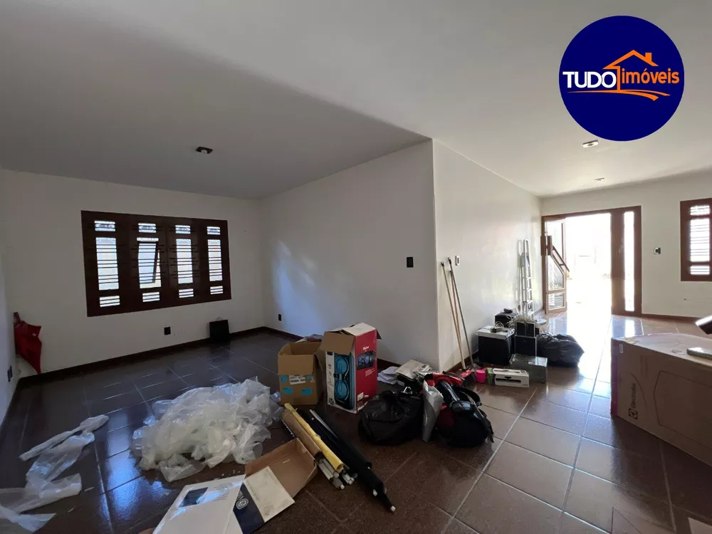 Casa à venda com 5 quartos, 275m² - Foto 6