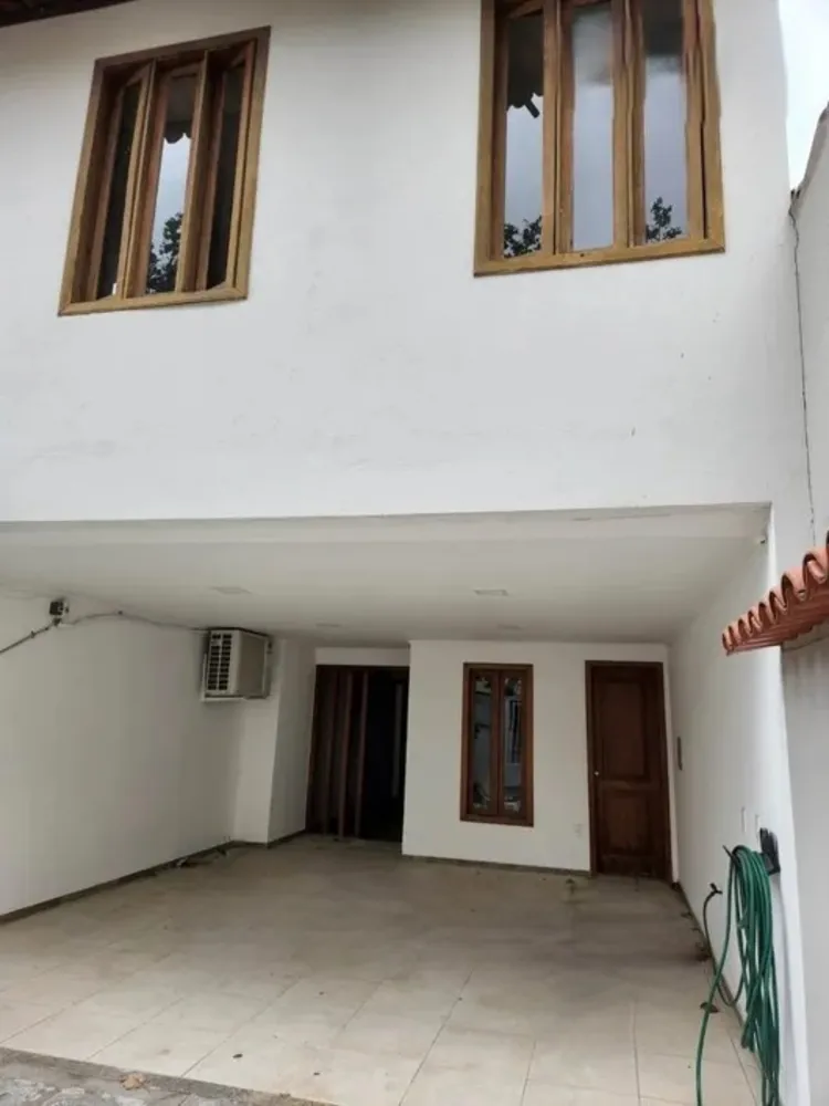 Casa, 6 quartos, 280 m² - Foto 3