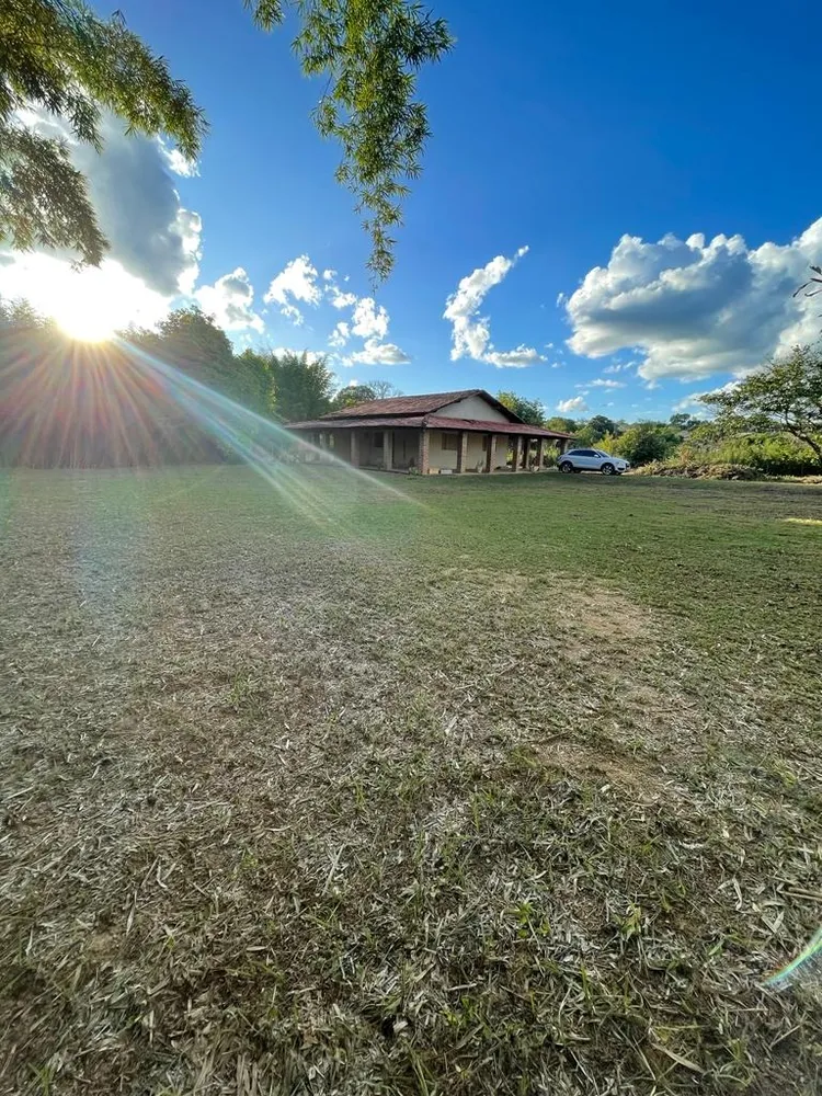 Chácara, 2 quartos, 3000 m² - Foto 1