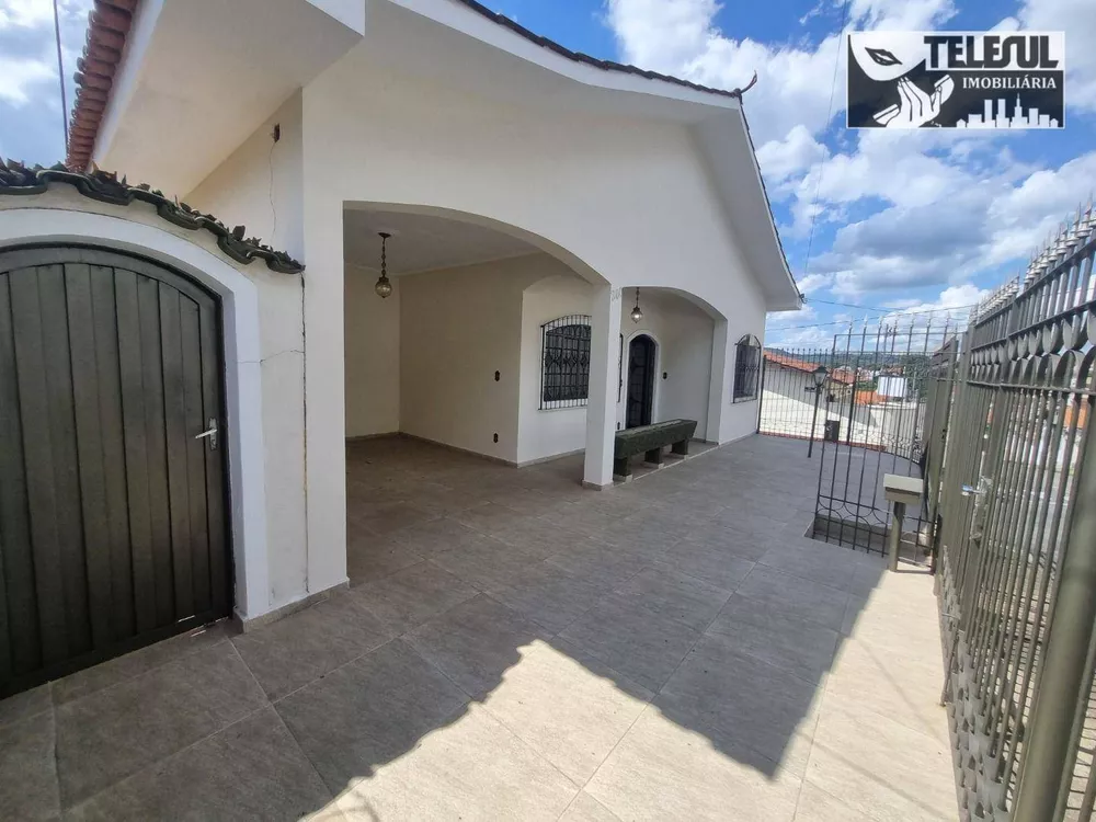 Casa para alugar com 3 quartos, 300m² - Foto 16