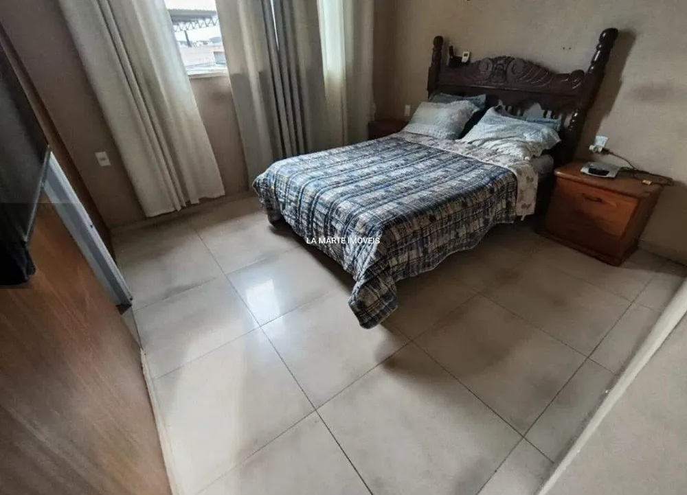 Casa, 4 quartos, 200 m² - Foto 1