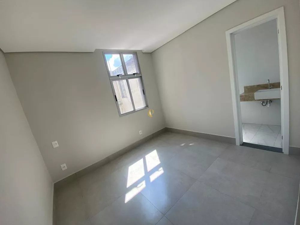 Apartamento à venda com 2 quartos, 56m² - Foto 1