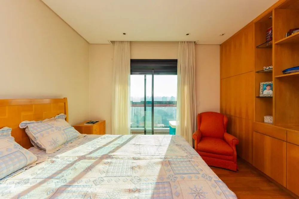Apartamento, 4 quartos, 242 m² - Foto 2
