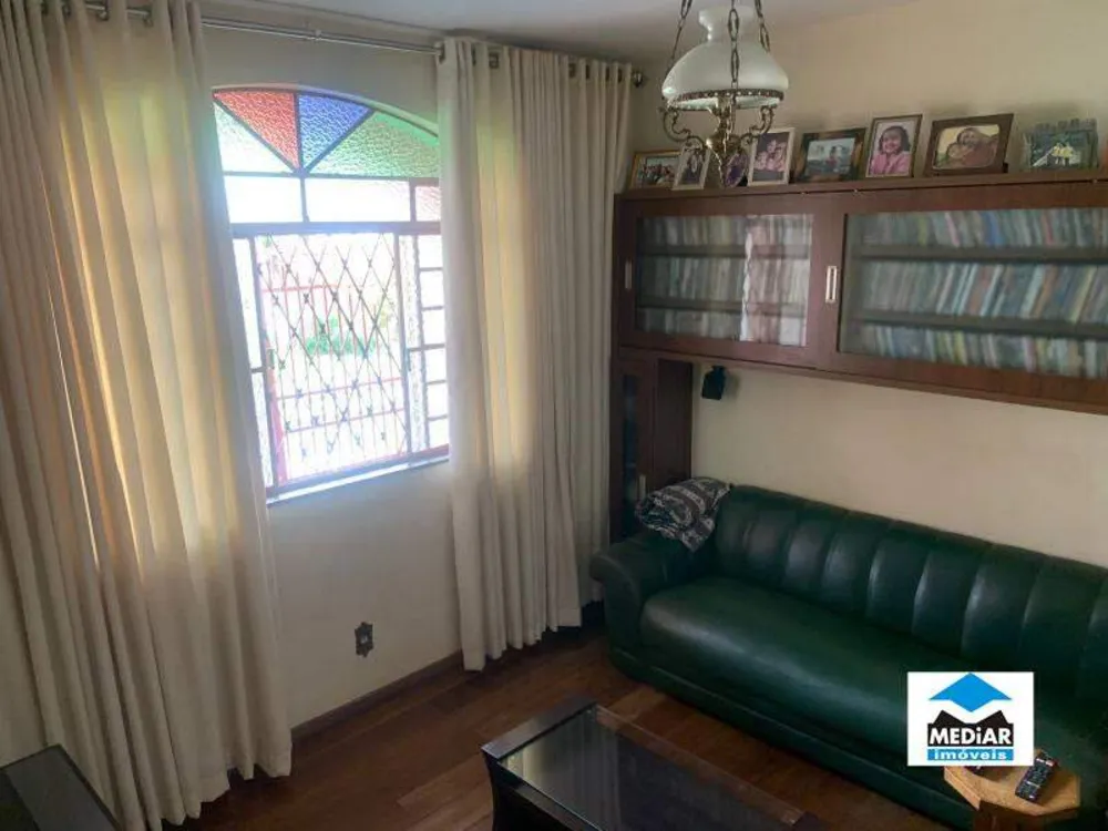 Casa, 3 quartos, 330 m² - Foto 2
