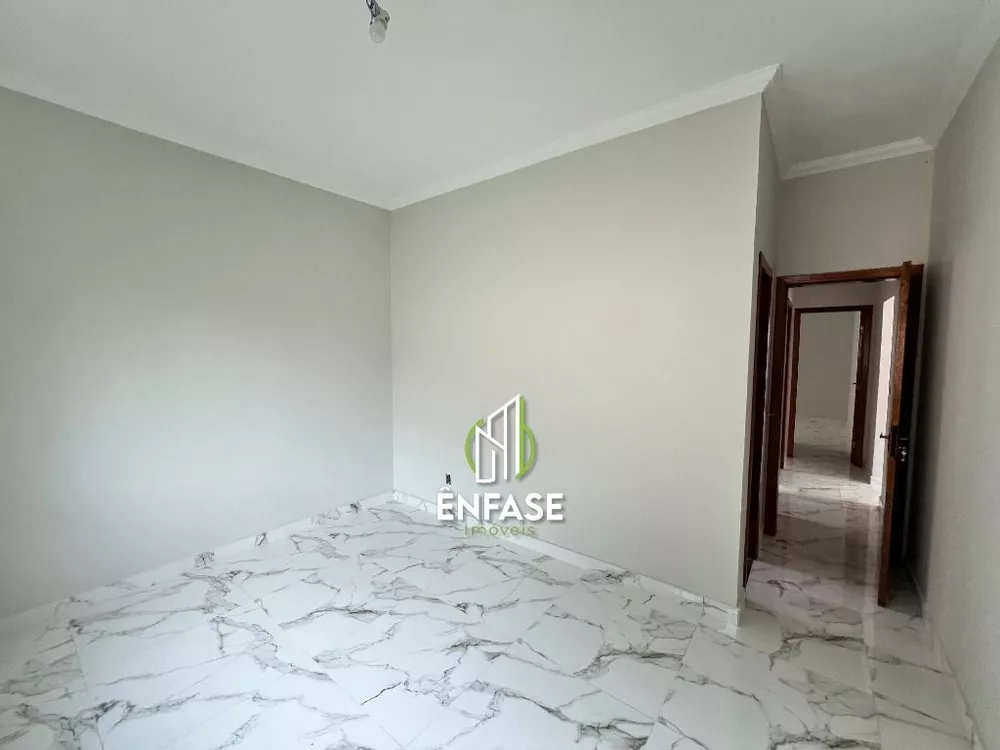 Casa à venda com 3 quartos, 360m² - Foto 17