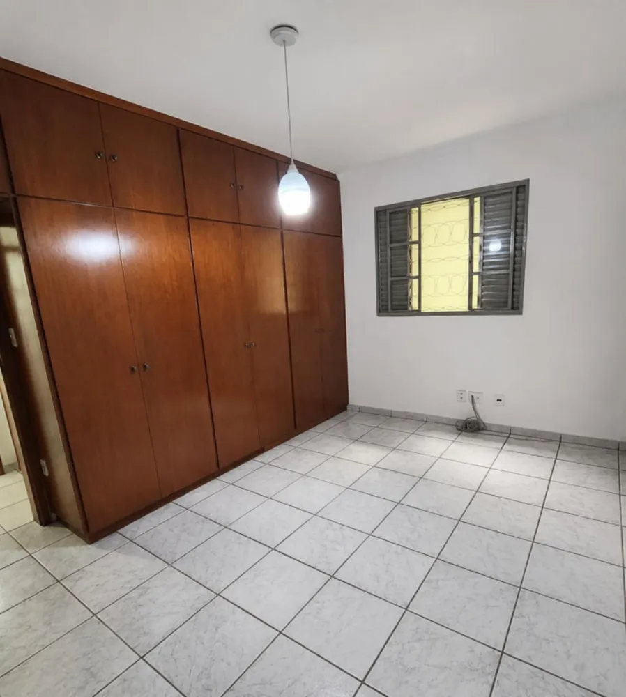 Casa, 4 quartos, 260 m² - Foto 3