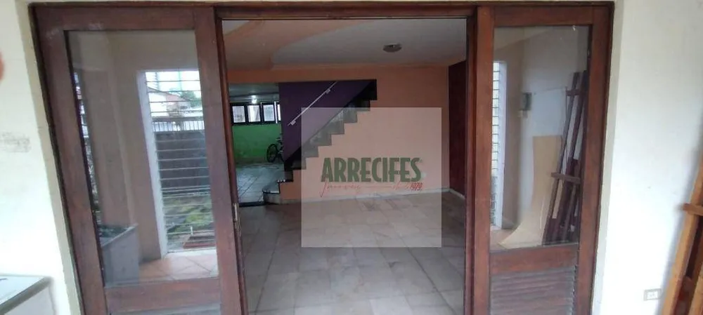 Casa, 3 quartos, 176 m² - Foto 1