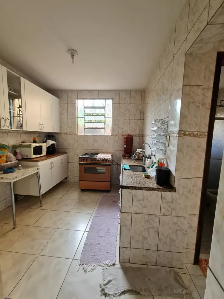 Casa à venda com 3 quartos, 360m² - Foto 8