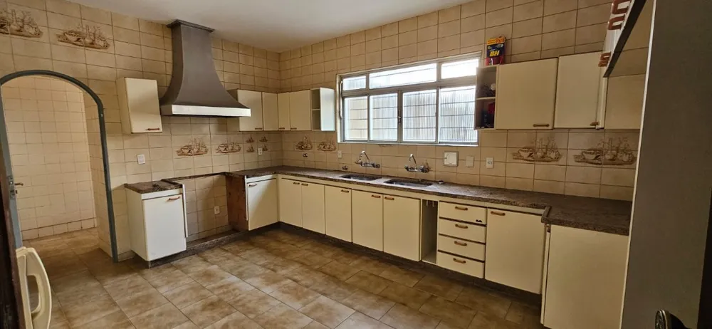 Casa, 4 quartos, 324 m² - Foto 11