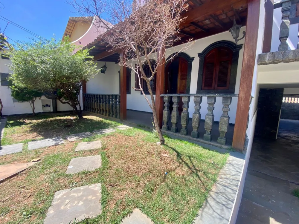 Casa, 4 quartos, 324 m² - Foto 1