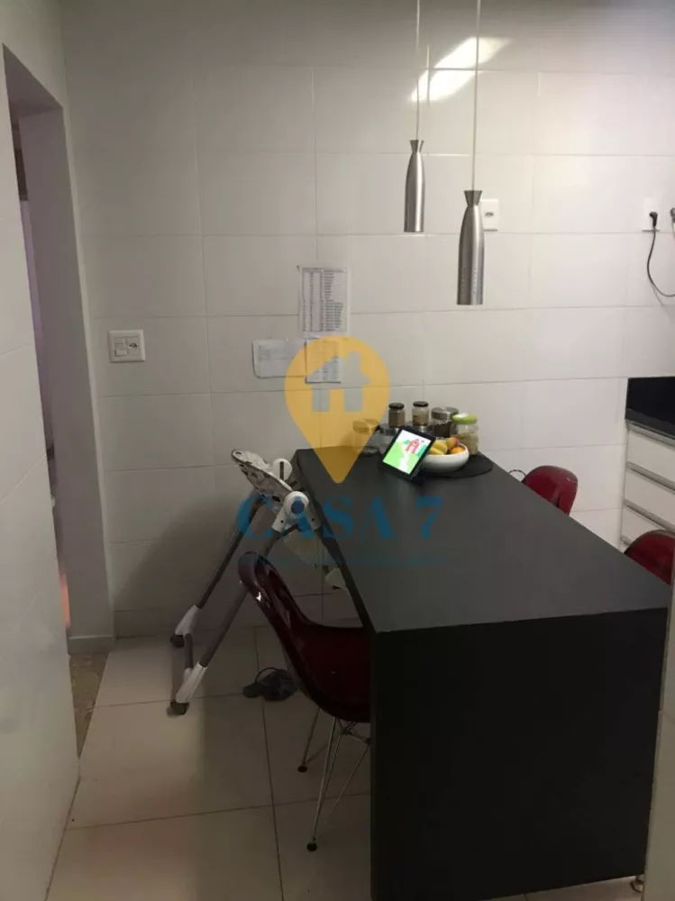 Apartamento à venda com 3 quartos, 80m² - Foto 2