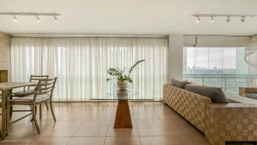 Apartamento, 3 quartos, 210 m² - Foto 1