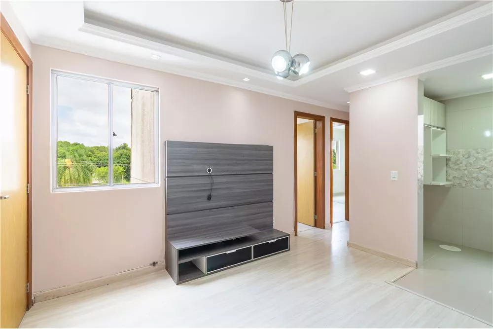 Apartamento à venda com 2 quartos, 70m² - Foto 3