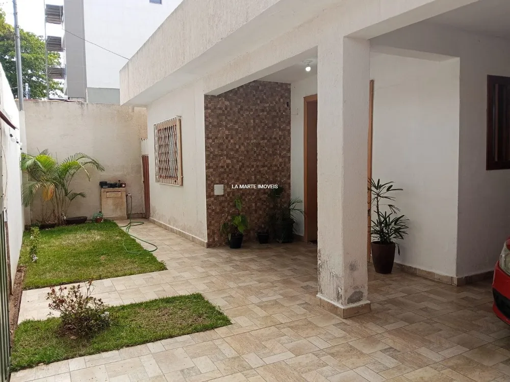 Casa, 4 quartos, 384 m² - Foto 1