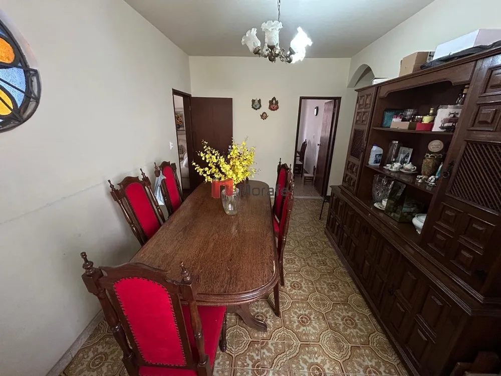 Casa, 3 quartos, 300 m² - Foto 1