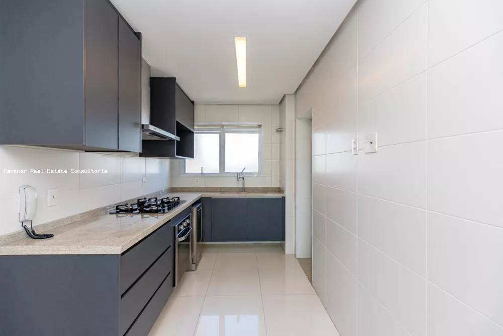 Apartamento à venda com 3 quartos, 157m² - Foto 13