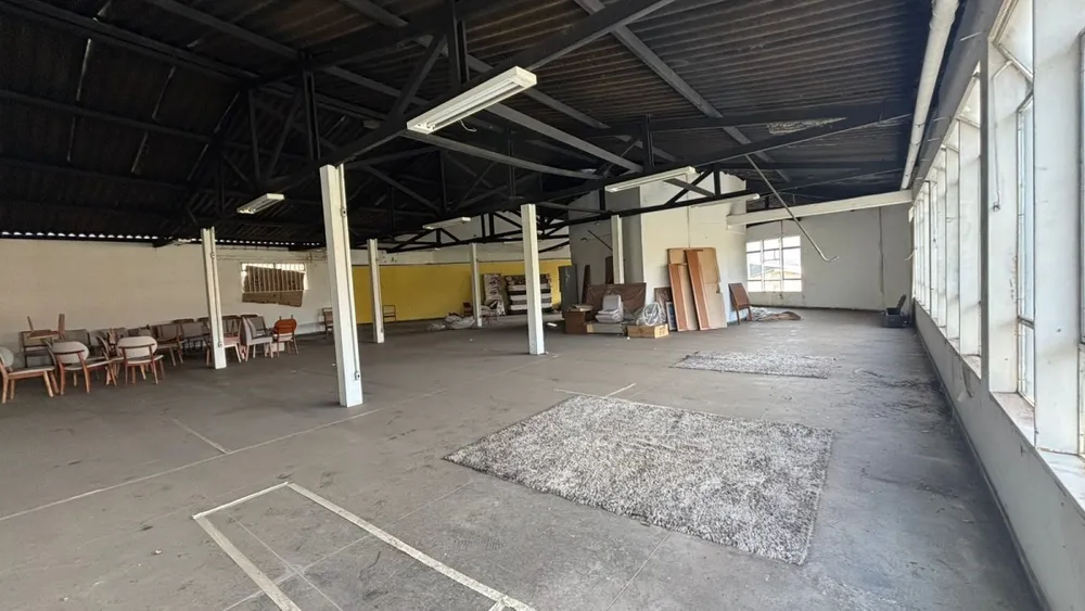 Loja-Salão, 1080 m² - Foto 2