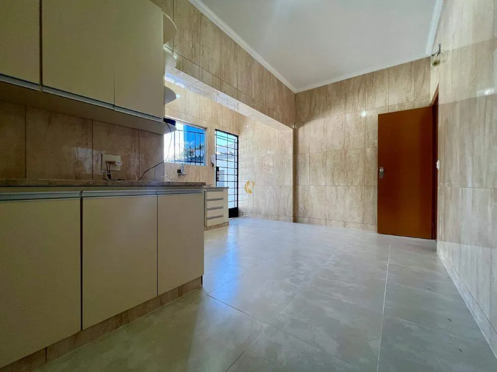 Casa, 4 quartos, 216 m² - Foto 11