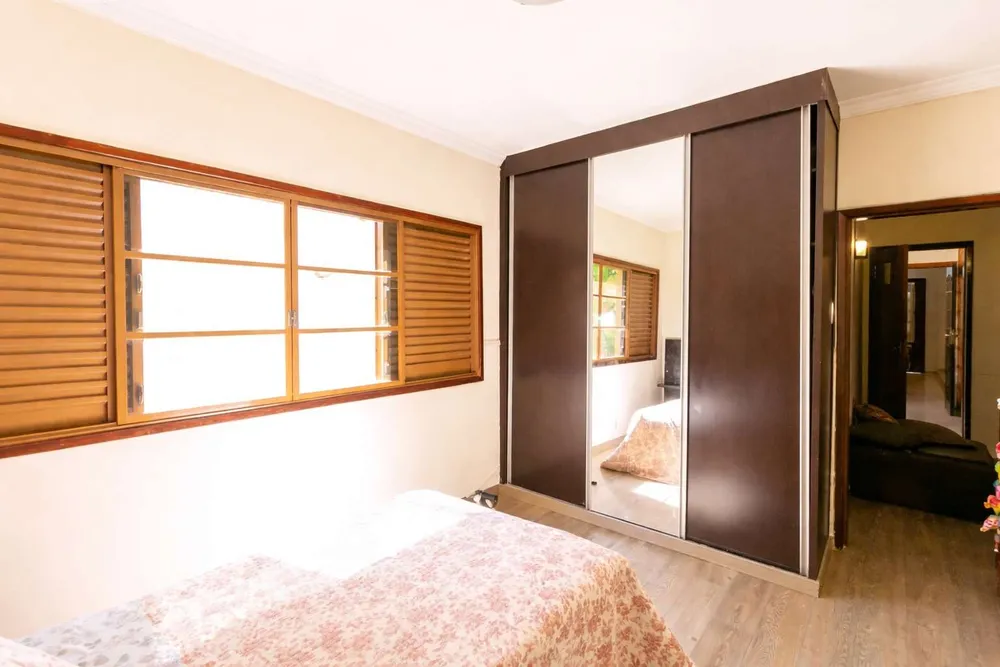 Casa, 3 quartos, 287 m² - Foto 1