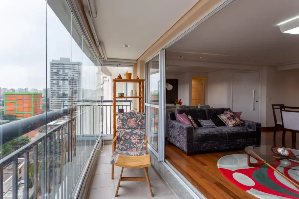 Apartamento, 3 quartos, 131 m² - Foto 2