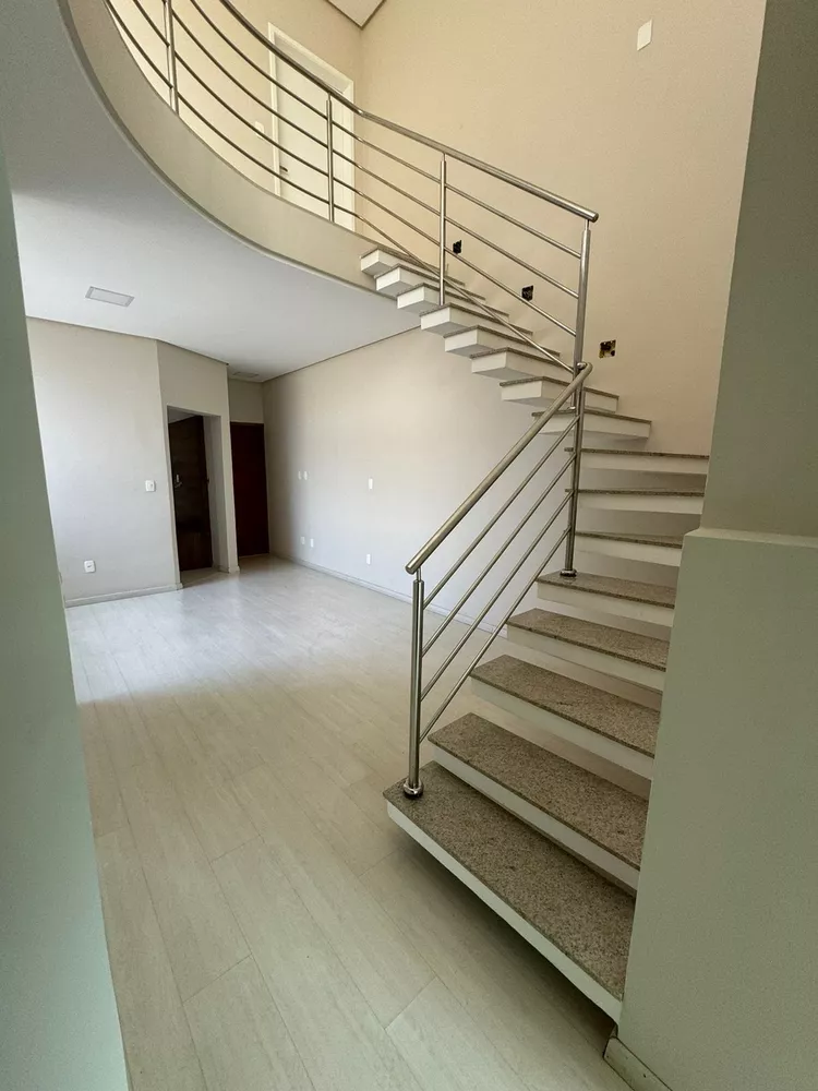 Cobertura à venda com 4 quartos, 220m² - Foto 7