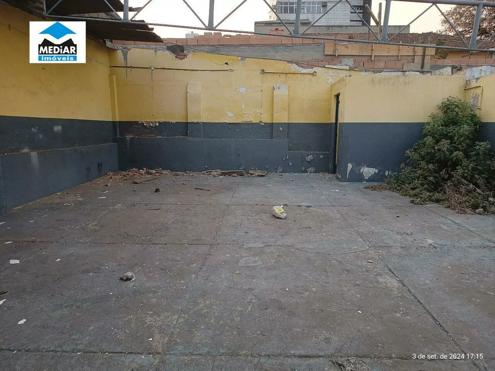 Terreno à venda, 330m² - Foto 1