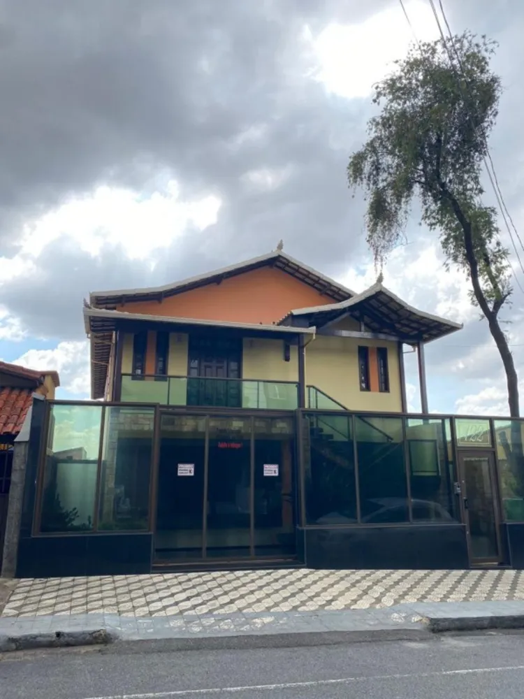 Casa, 6 quartos, 360 m² - Foto 1