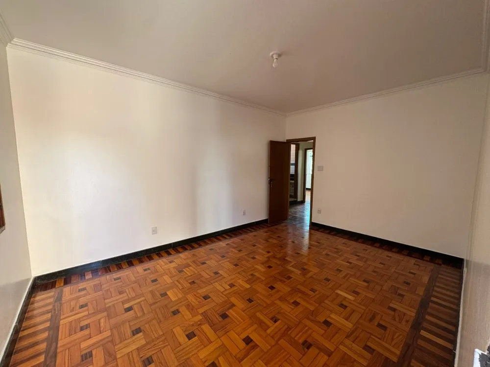 Casa, 4 quartos, 295 m² - Foto 3
