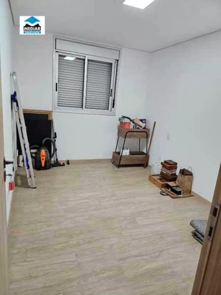 Apartamento à venda com 3 quartos, 112m² - Foto 4