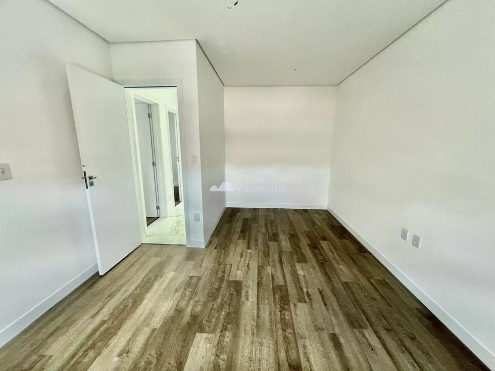 Apartamento à venda com 3 quartos, 190m² - Foto 17