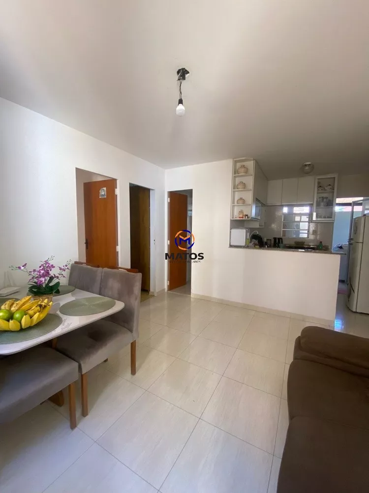 Apartamento à venda com 2 quartos, 70m² - Foto 1