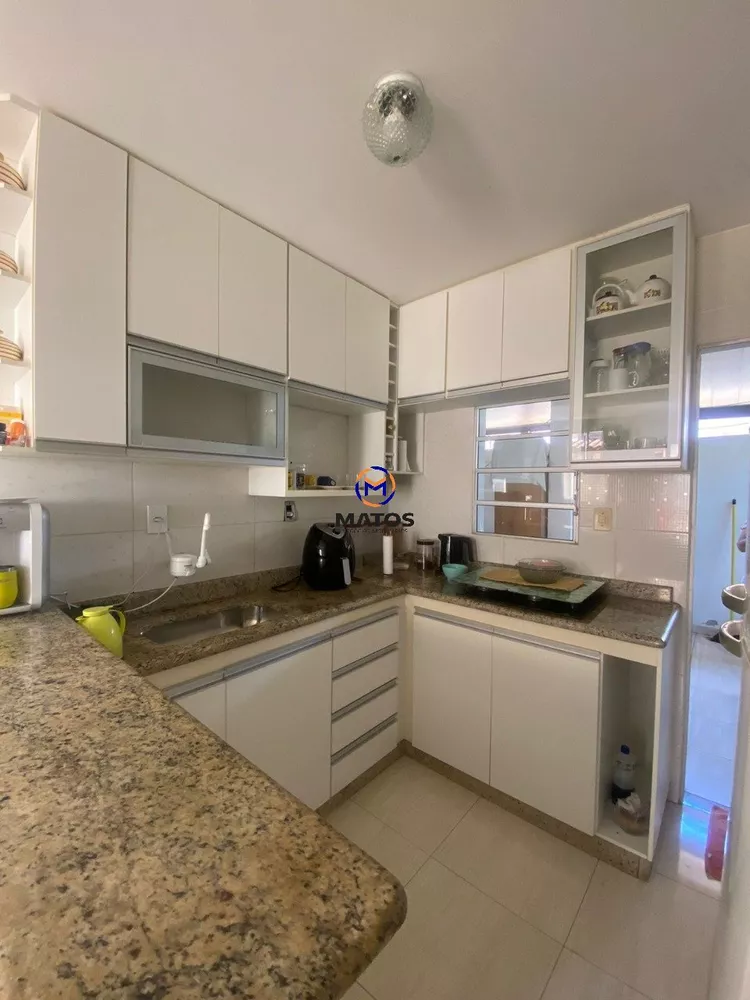 Apartamento à venda com 2 quartos, 70m² - Foto 6