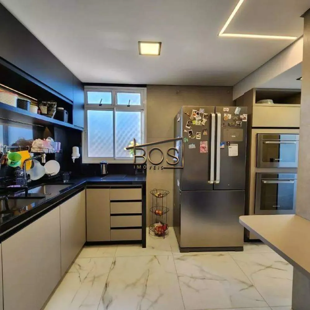 Cobertura, 3 quartos, 263 m² - Foto 2