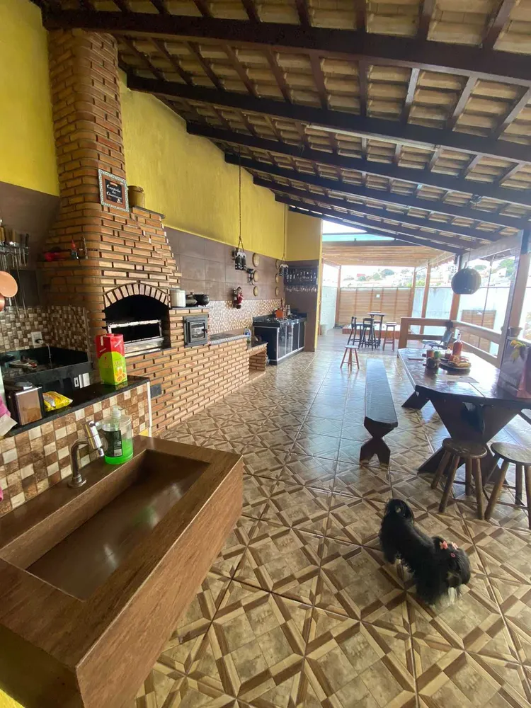 Casa, 3 quartos, 360 m² - Foto 1