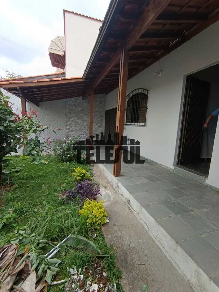 Casa, 2 quartos, 203 m² - Foto 1