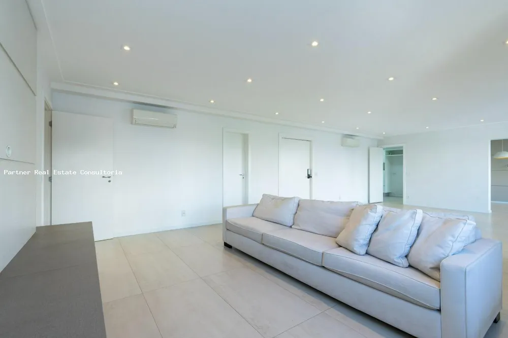 Apartamento, 3 quartos, 236 m² - Foto 1
