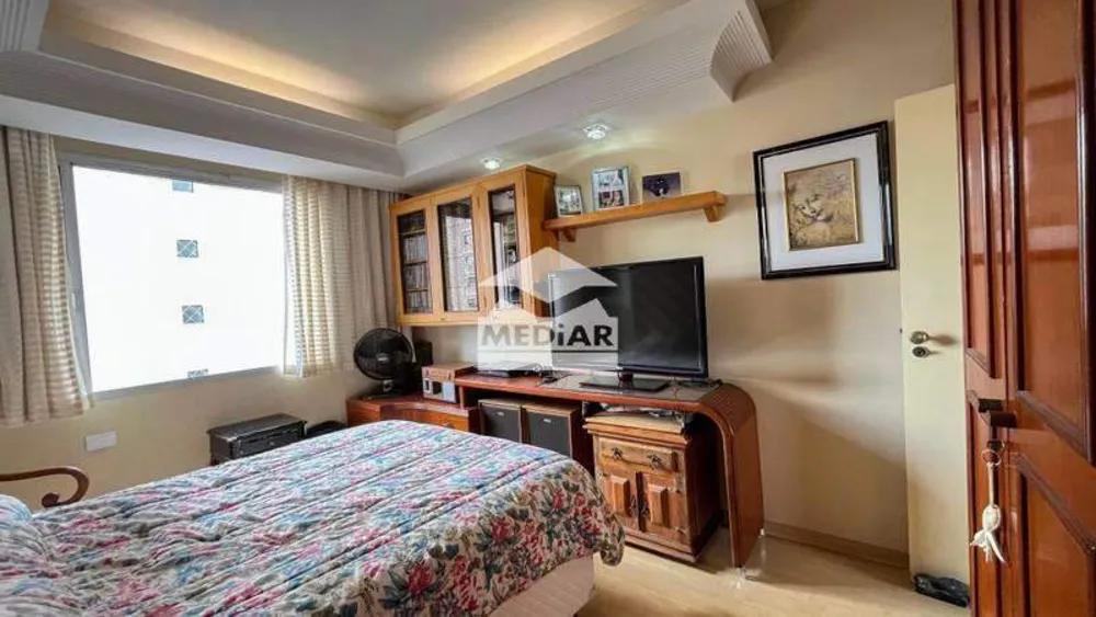 Apartamento, 4 quartos, 200 m² - Foto 6