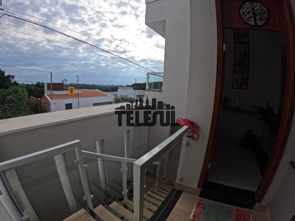 Casa, 4 quartos, 225 m² - Foto 2